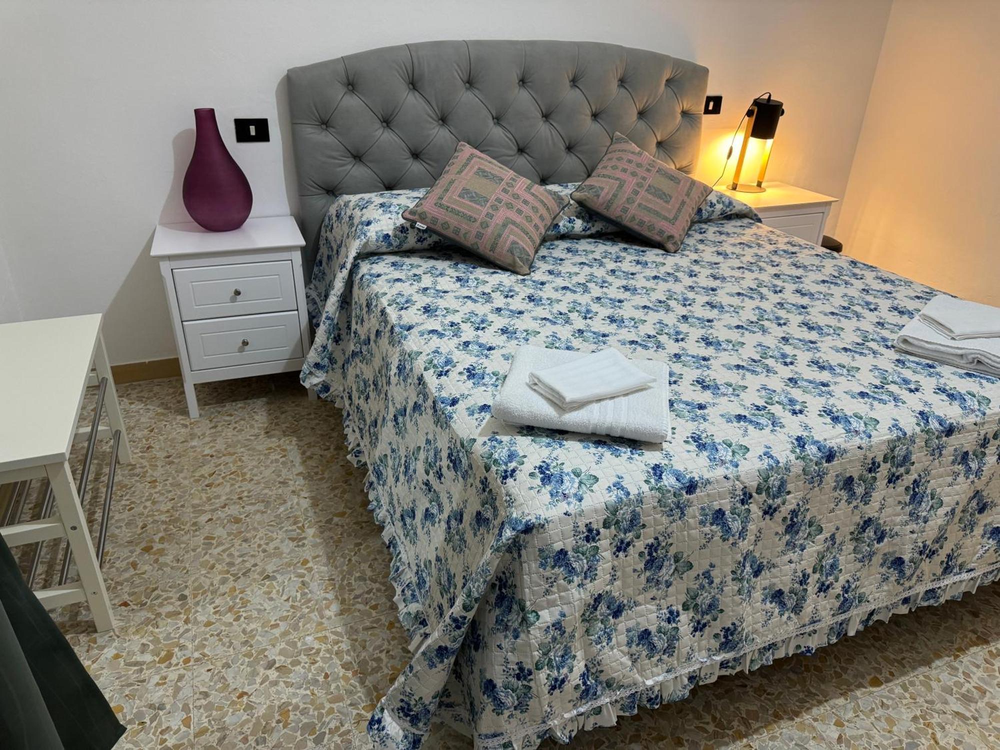 The Galaxy House Hotell Pisa Eksteriør bilde