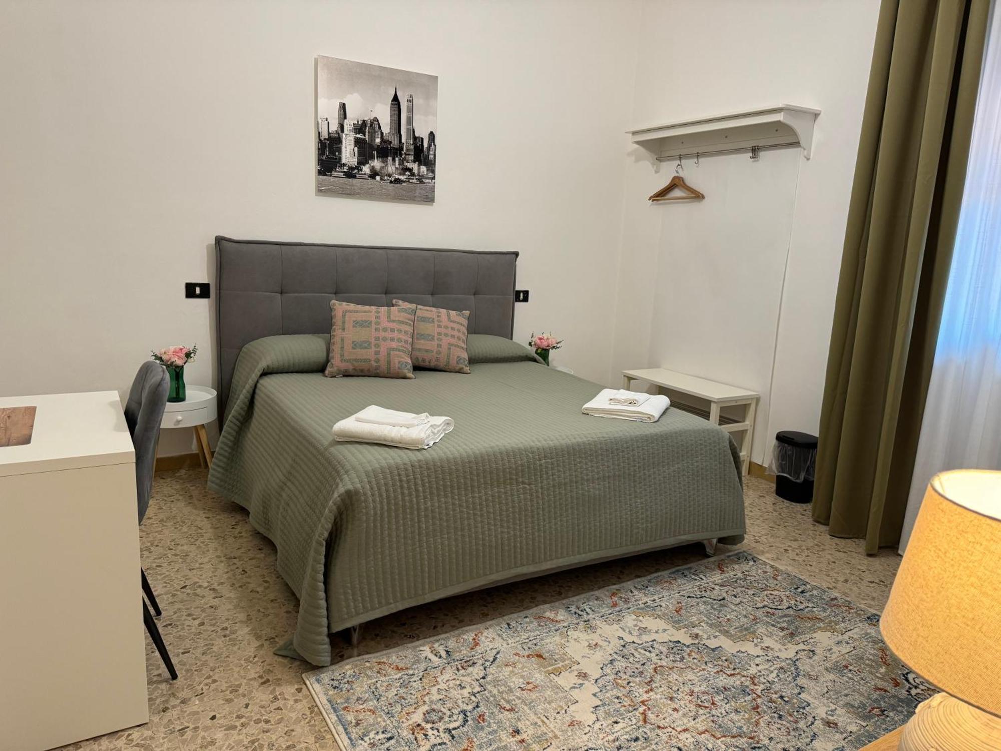 The Galaxy House Hotell Pisa Eksteriør bilde