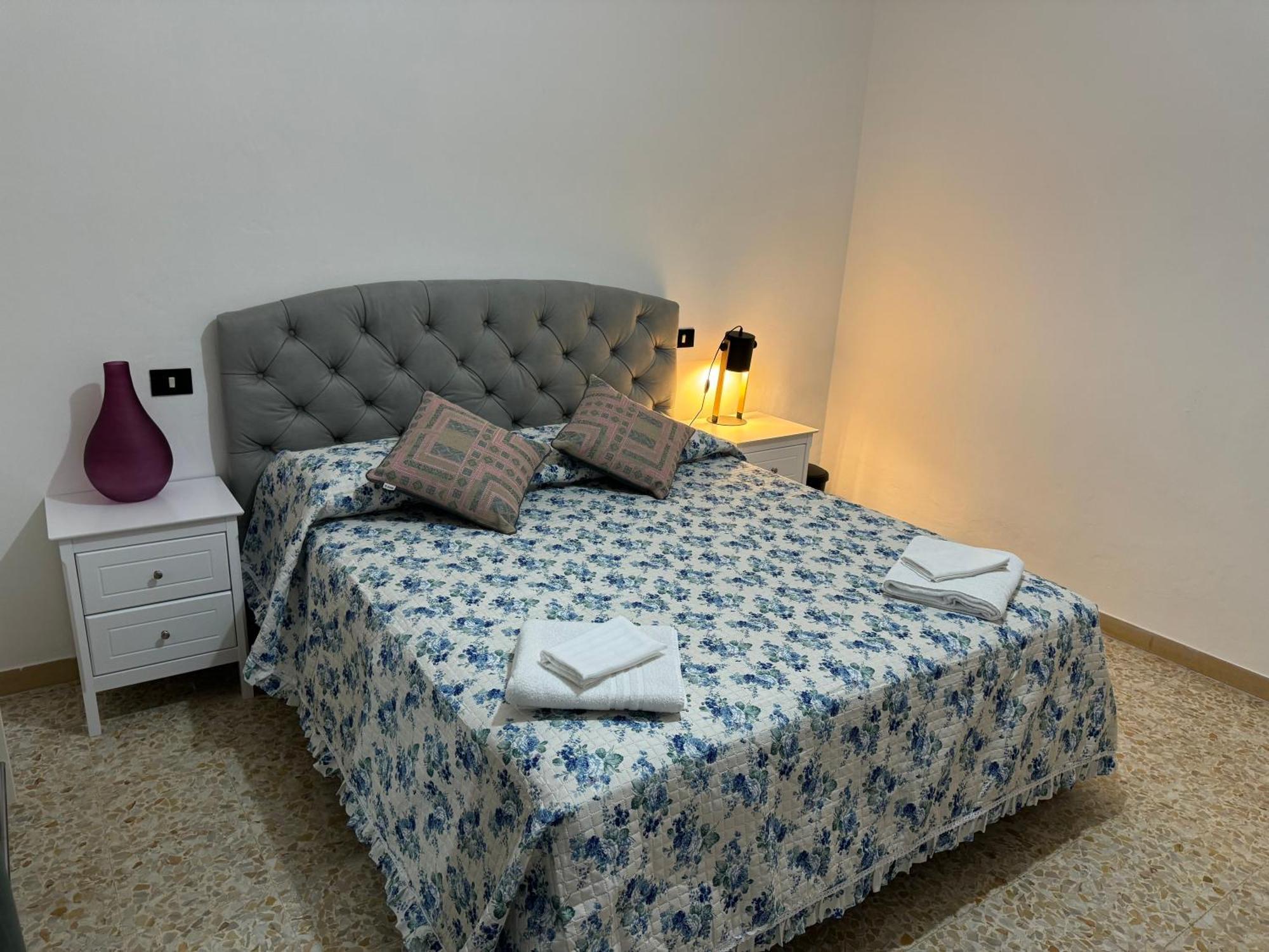 The Galaxy House Hotell Pisa Eksteriør bilde