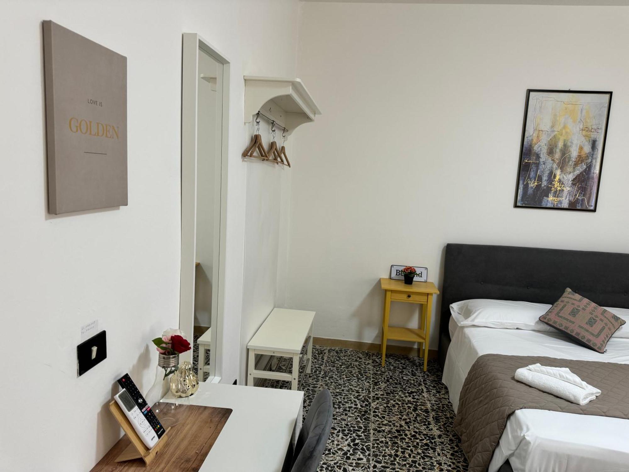The Galaxy House Hotell Pisa Eksteriør bilde