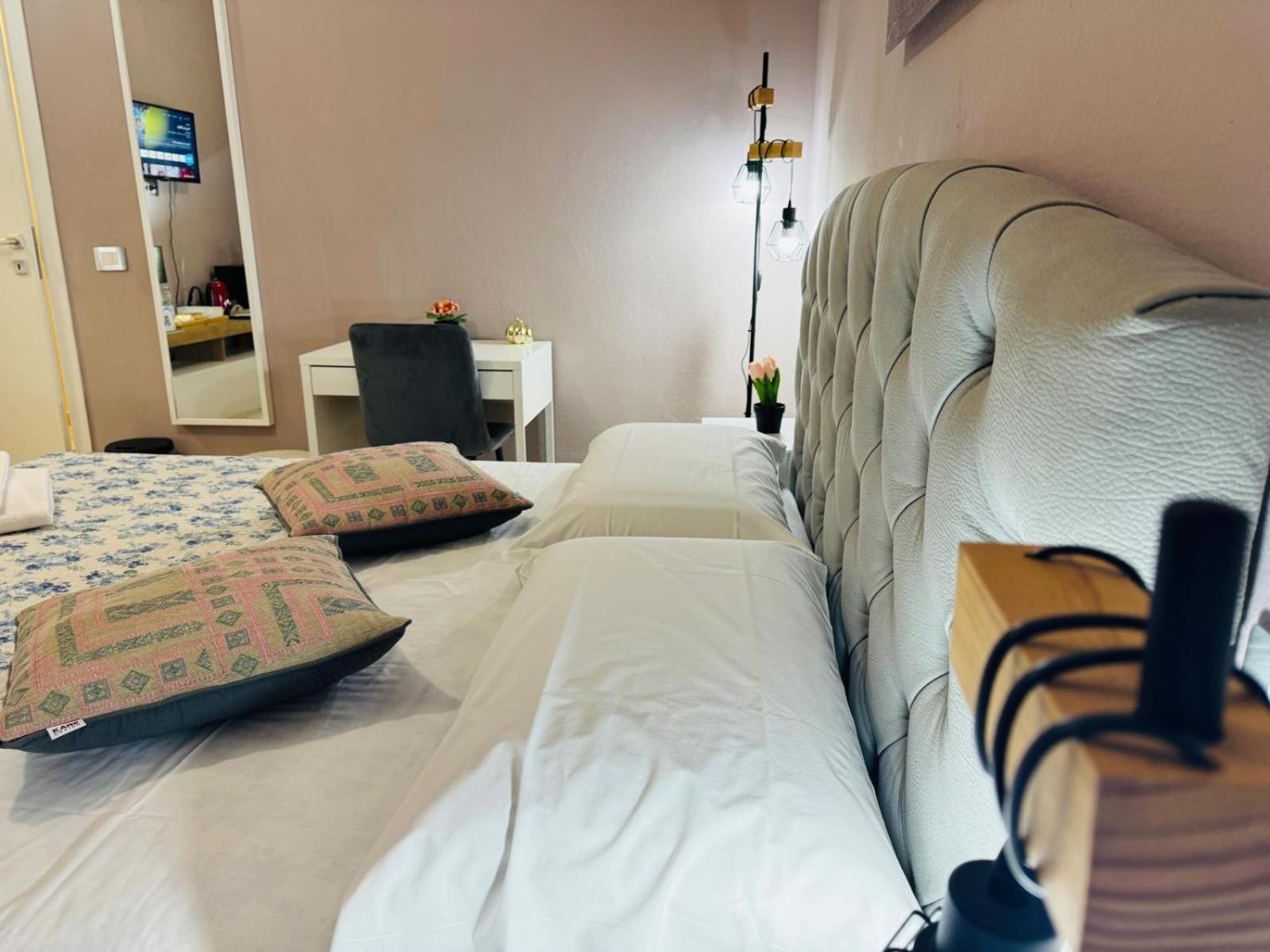 The Galaxy House Hotell Pisa Eksteriør bilde